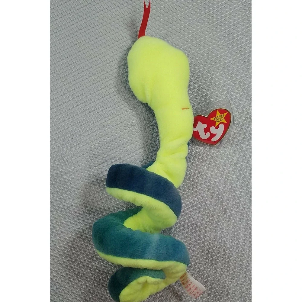 Ty Beanie Babies Baby / Hissy The Snake 1997 /Great Condition w/Tags PVC Pellets